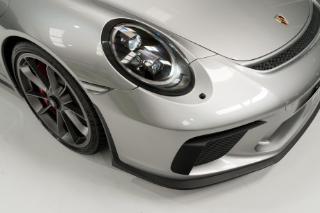 Porsche 911 GT3 TOURING. 4.0. 6-SPEED MANUAL. SPORTS CHRONO. REVERSING CAM 29