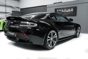 Aston Martin Vantage V12. RARE MANUAL GEARBOX. EXTERIOR & INTERIOR CARBON PACKS. CARBON SEATS. 8