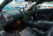 Aston Martin Vantage V12. RARE MANUAL GEARBOX. EXTERIOR & INTERIOR CARBON PACKS. CARBON SEATS. 32