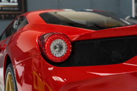 Ferrari 458 SPECIALE. NOW SOLD SIMILAR REQUIRED. CALL 01903 254 800. 17