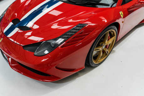Ferrari 458 SPECIALE. NOW SOLD SIMILAR REQUIRED. CALL 01903 254 800. 33