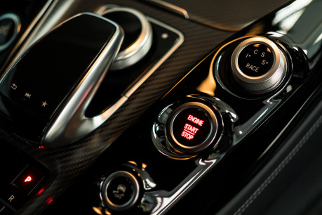 Mercedes-Benz Amg GT GT R. EXTERIOR & INTERIOR CARBON PACKS. PERFORMANCE SEATS. REVERSING CAMERA 45