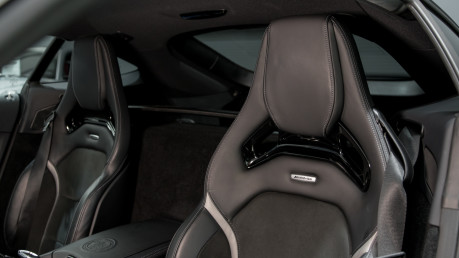 Mercedes-Benz Amg GT GT R. EXTERIOR & INTERIOR CARBON PACKS. PERFORMANCE SEATS. REVERSING CAMERA 34