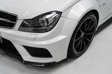 Mercedes-Benz C Class C63 AMG. BLACK SERIES. COLLECTOR'S EXAMPLE. LOW MILEAGE. LOW OWNERS. 29