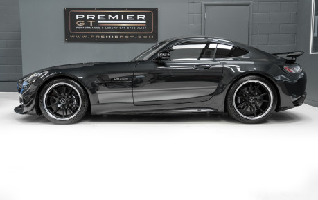 Mercedes-Benz Amg GT GT R PRO. 1 OF 50 UK CARS. PREMIUM PACK. CARBON SEATS. 1 OWNER. FULL PPF. 4
