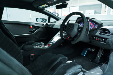 Lamborghini Huracan STO. FULL CARBON EXTERIOR PACK. LIFTING SYSTEM. SPORTS SEATS. FULL PPF. 42