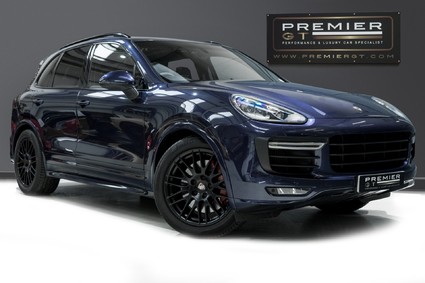 Porsche Cayenne V6 GTS TIPTRONIC. GTS INTERIOR PACKAGE. PANO ROOF. BOSE. SPORTS CHRONO.