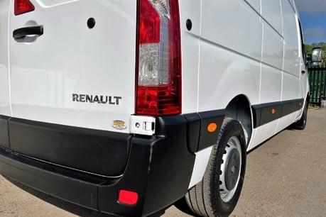 Renault Master LM35 Business Energy 150 ps dCi Panel Van 21