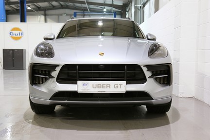 Porsche Macan GTS - Pan Roof, GTS Interior Package and More 7