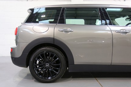 Mini Clubman Cooper with Navigation and Heated Seats 17