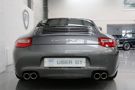 Porsche 911 997.2 Carrera S with Manual Gearbox and Great Specification 7