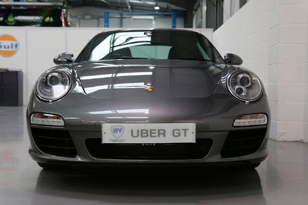 Porsche 911 997.2 Carrera S with Manual Gearbox and Great Specification 9