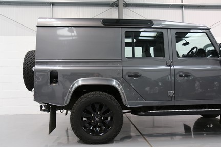 Land Rover Defender 110 TD XS Utility Wagon - Cherished Example 12