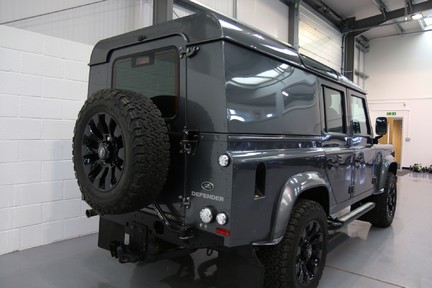 Land Rover Defender 110 TD XS Utility Wagon - Cherished Example 5