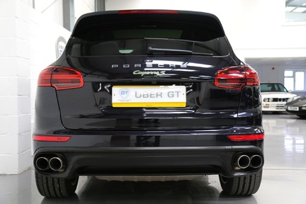 Porsche Cayenne S e-Hybrid Platinum Edition with a High Specification and FPSH 7