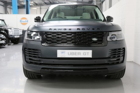 Land Rover Range Rover SDV6 Vogue with 22" Alloys, Glass Roof and SVO Paint Specification