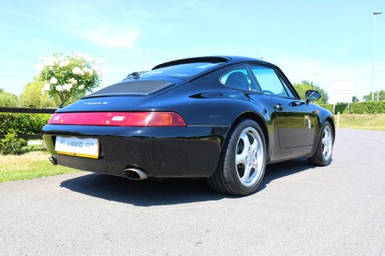 Porsche 911 993 Carrera 4 Coupe - Exquisite Example with Exceptional History 29
