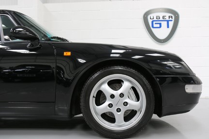 Porsche 911 993 Carrera 4 Coupe - Exquisite Example with Exceptional History 38