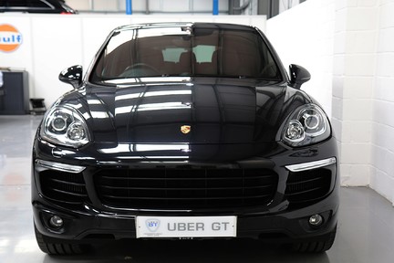 Porsche Cayenne D V8 S Tiprtonic S with 21" Alloys, Pan Roof, Burmester and More 9