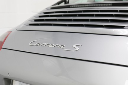 Porsche 911 997 Carrera S in Lovely Condition with a Great History 12