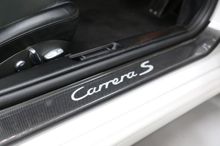 Porsche 911 997.2 Carrera S - Manual Box and Fabulous Specification 37