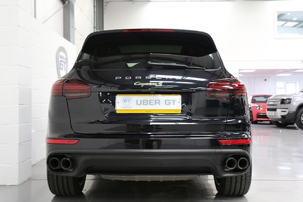 Porsche Cayenne S e-Hybrid Platinum Edition with Burmester and Panoramic Roof 7