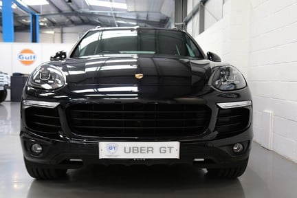Porsche Cayenne S e-Hybrid Platinum Edition with Burmester and Panoramic Roof 9