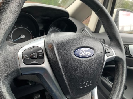 Ford Ecosport TITANIUM X-PACK 