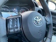 Toyota Yaris VVT-I DESIGN 