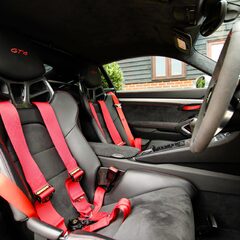 Porsche Cayman GT4 2