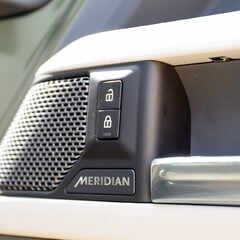 Land Rover Defender 110 FIRST EDITION 1
