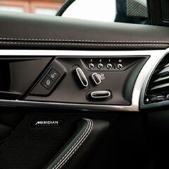 Jaguar F-Type V8 SVR AWD 1
