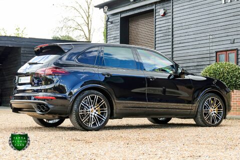 Porsche Cayenne 4.8 V8 TURBO S TIPTRONIC 4WD 40