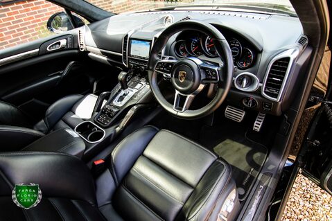 Porsche Cayenne 4.8 V8 TURBO S TIPTRONIC 4WD 51