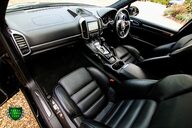 Porsche Cayenne 4.8 V8 TURBO S TIPTRONIC 4WD 67