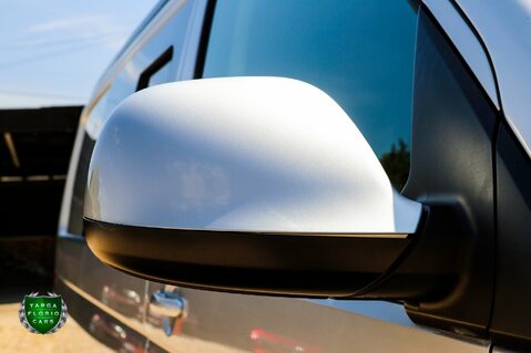 Volkswagen Transporter T28 2.0 TDI HIGHLINE Camper Conversion 25