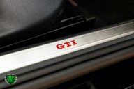 Volkswagen Golf 2.0 GTI CLUBSPORT S 23