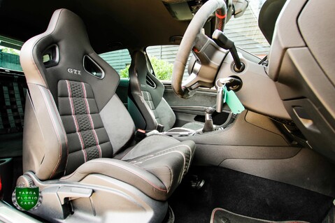 Volkswagen Golf 2.0 GTI CLUBSPORT S 6