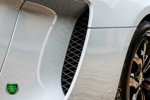 Audi R8 SPYDER 5.2 V10 QUATTRO R TRONIC 28