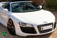 Audi R8 SPYDER 5.2 V10 QUATTRO R TRONIC 52