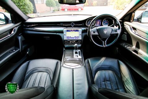 Maserati Quattroporte GTS 3.8 V8 AUTO 7
