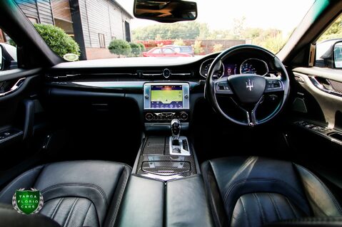 Maserati Quattroporte GTS 3.8 V8 AUTO 23