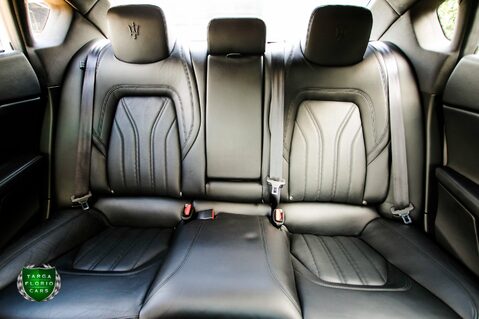 Maserati Quattroporte GTS 3.8 V8 AUTO 29