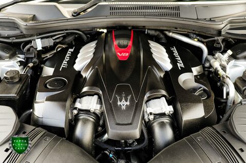 Maserati Quattroporte GTS 3.8 V8 AUTO 42