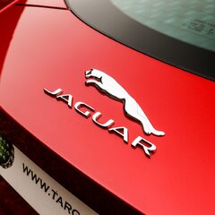 Jaguar F-Type 5.0 V8 R AWD 2