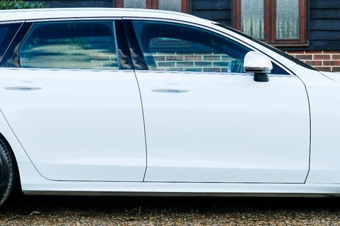 Volvo V90 2.0 T5 R-DESIGN 3