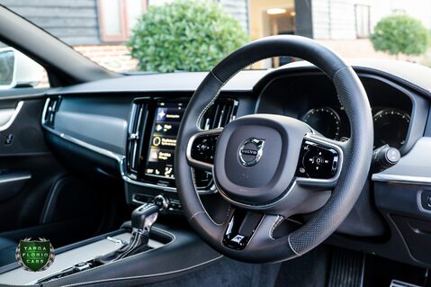 Volvo V90 2.0 T5 R-DESIGN 22