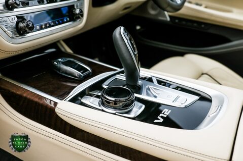 BMW 7 Series M760LI XDRIVE V12 18