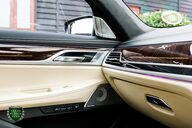 BMW 7 Series M760LI XDRIVE V12 35