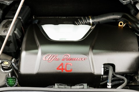 Alfa Romeo 4C 1.75 TBI TCT 64